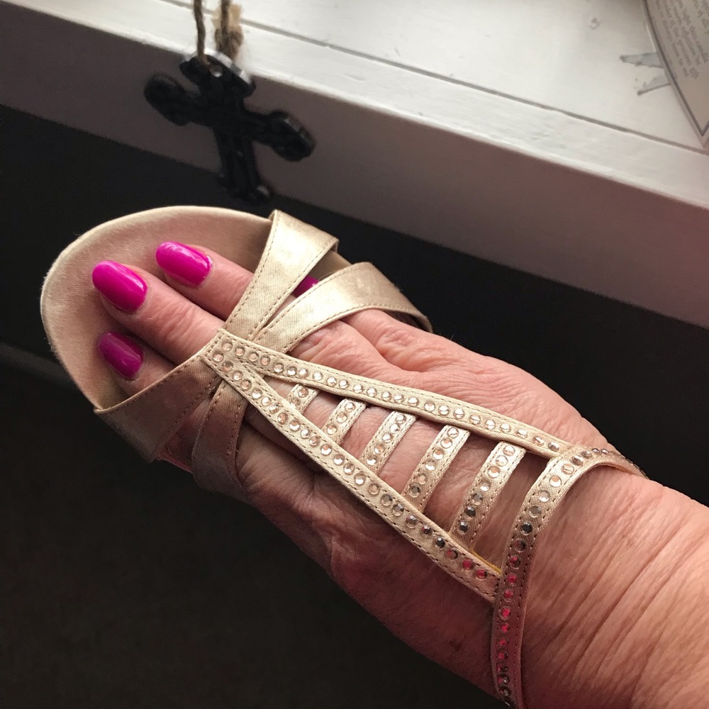 Shoes - Picture 5 of 5